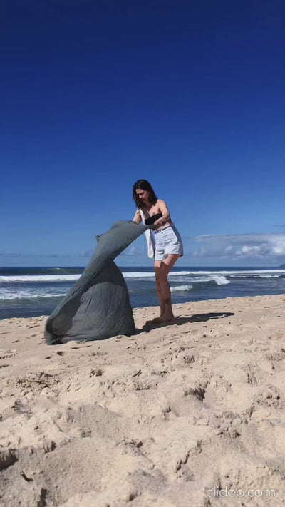 Video provided by Shopify App SwipeUp
